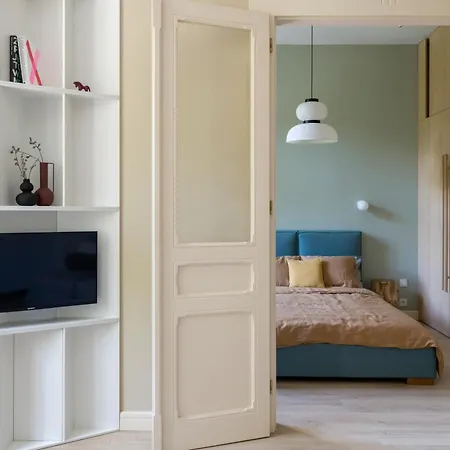 Lovely Place, Modern Design, Historic Townhouse Apartment Krakau